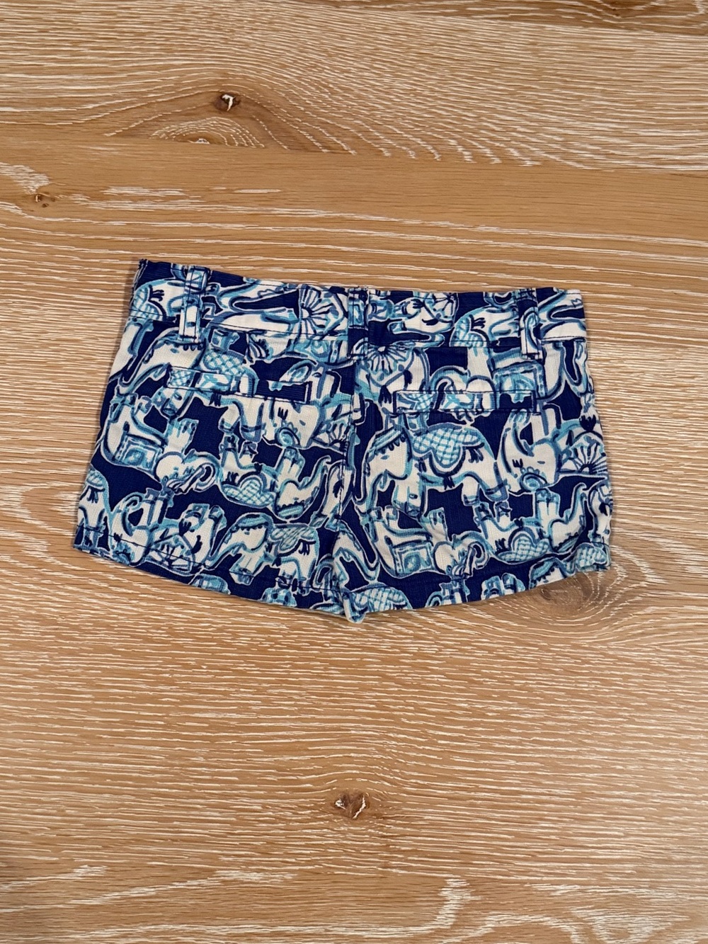 Lilly Pulitzer girls shorts - Picture 3 of 5